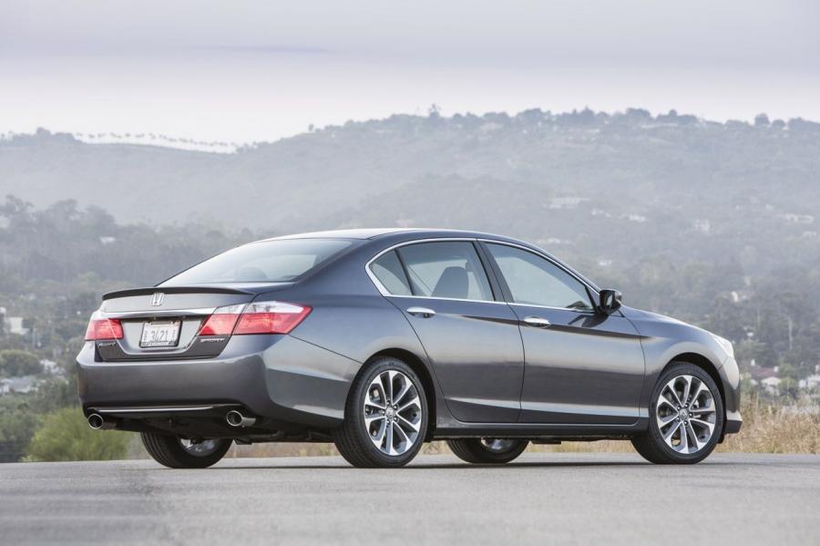  Honda Accord Sport Sedan 2013 года  (фото 43 из 147)